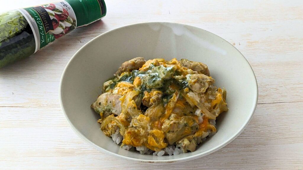 【レシピ】[出汁なし]バジル香る！イタリアン親子丼